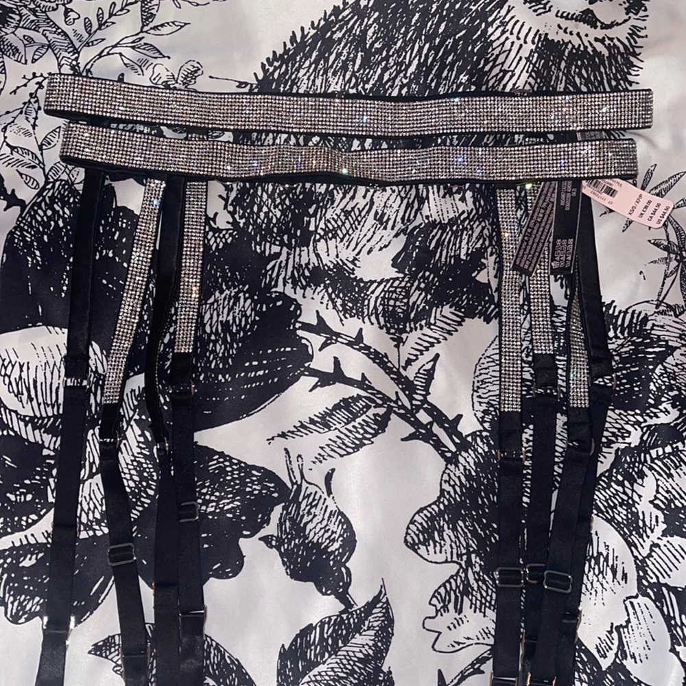 Victoria’s Secret rhinestone garter belt (black) 2 available
